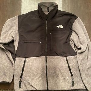 Mens large North Face Denali in Gray and Black.